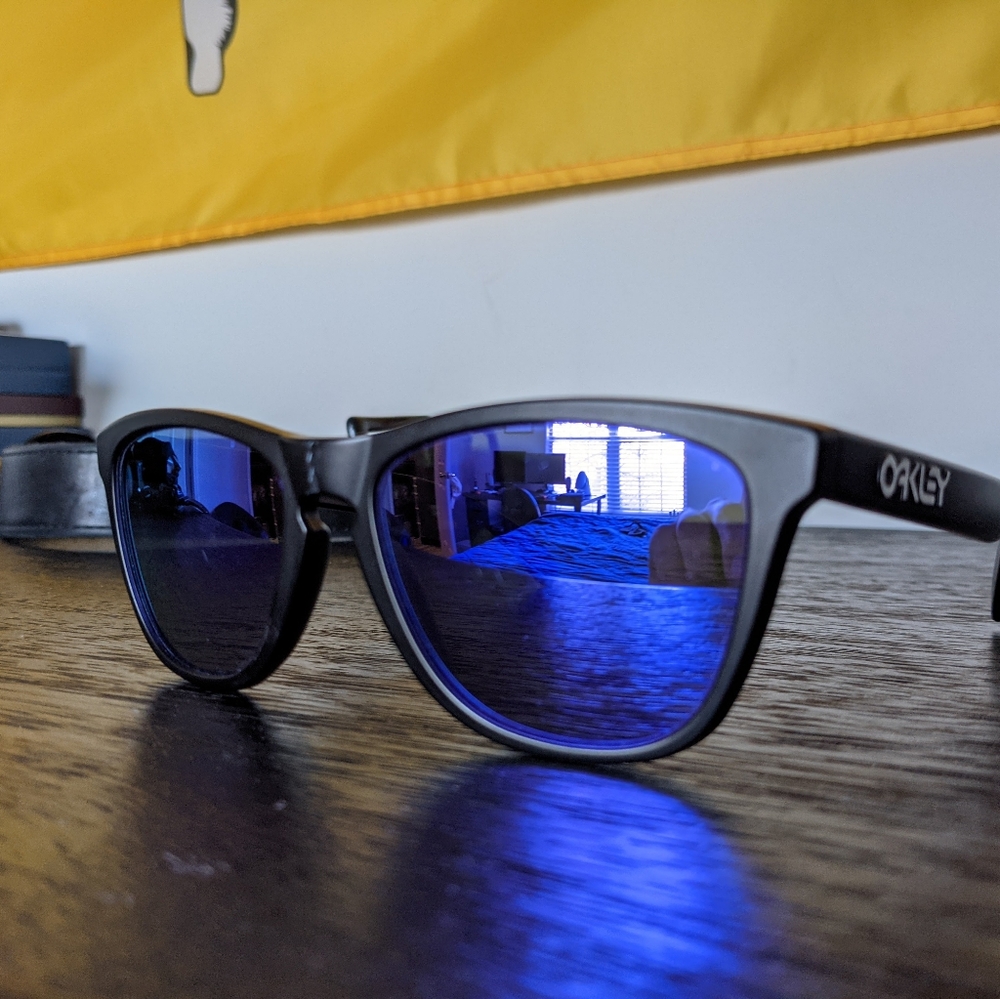 Oakley Frogskins